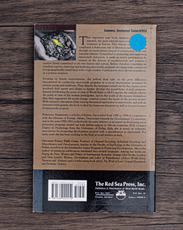 Sharing Trust - Women and Microcredit in Eritrea by Francesca Zamperetti and Giovanna Franca Dalla Costa