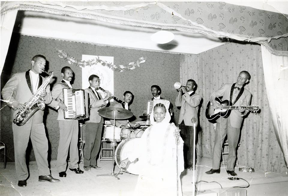 Mat'A band performing
